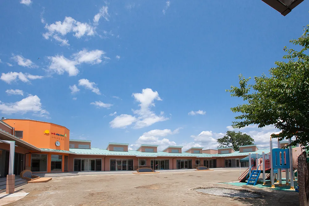 幼稚園を認定こども園に大規模木造で建て替え