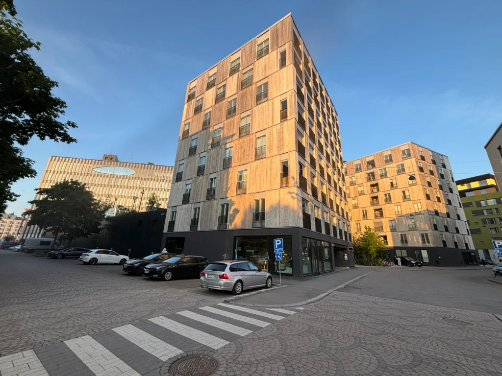 木造ビル「ウッドシティ」