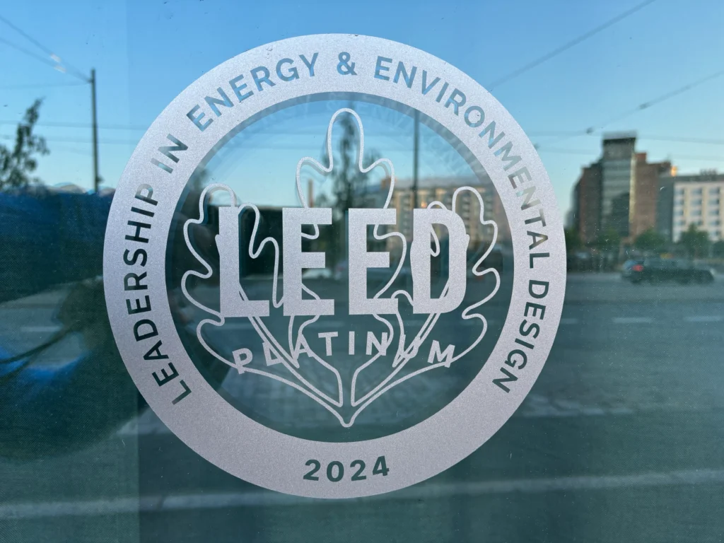 木造ビル「ウッドシティ」