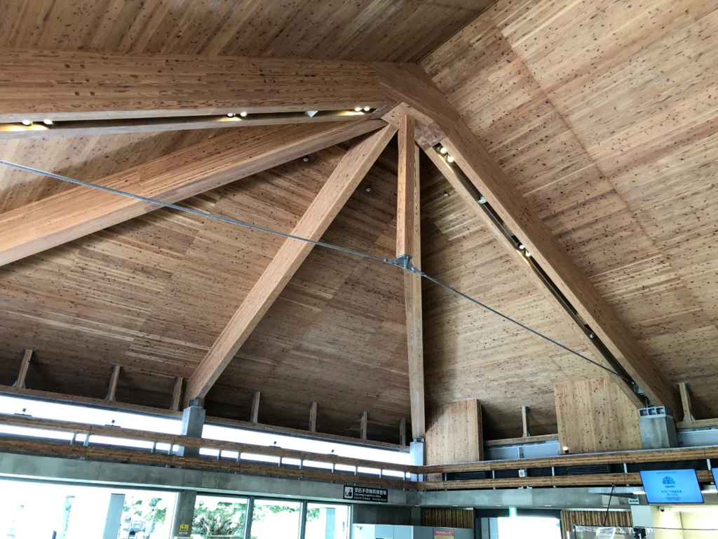 みやこ下地島エアポートターミナル:内装木質化の効果