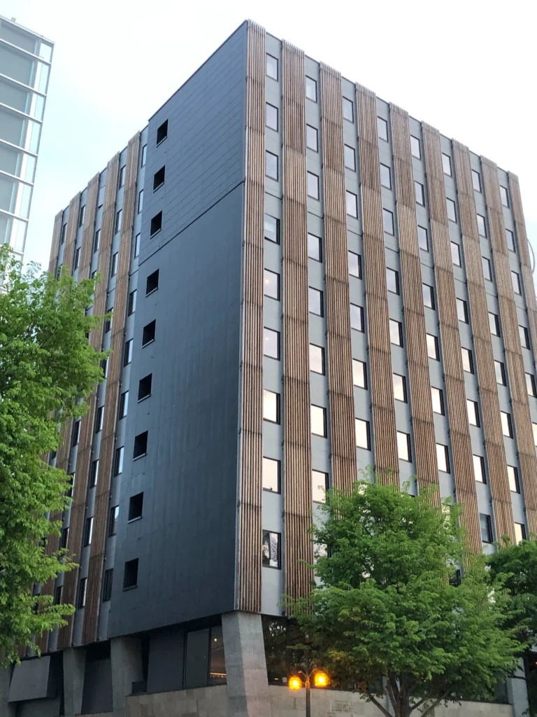 ザ ロイヤルパーク キャンバス 札幌大通公園のハイブリッド構造