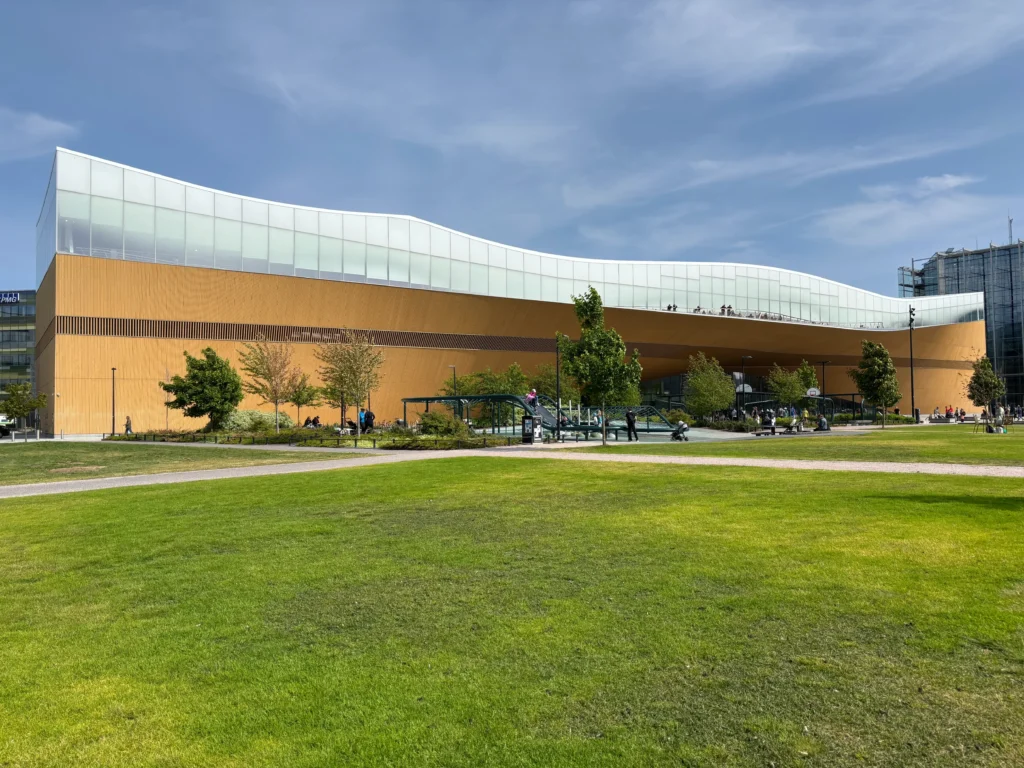 【図書館】フィンランド:ヘルシンキ中央図書館「Oodi」