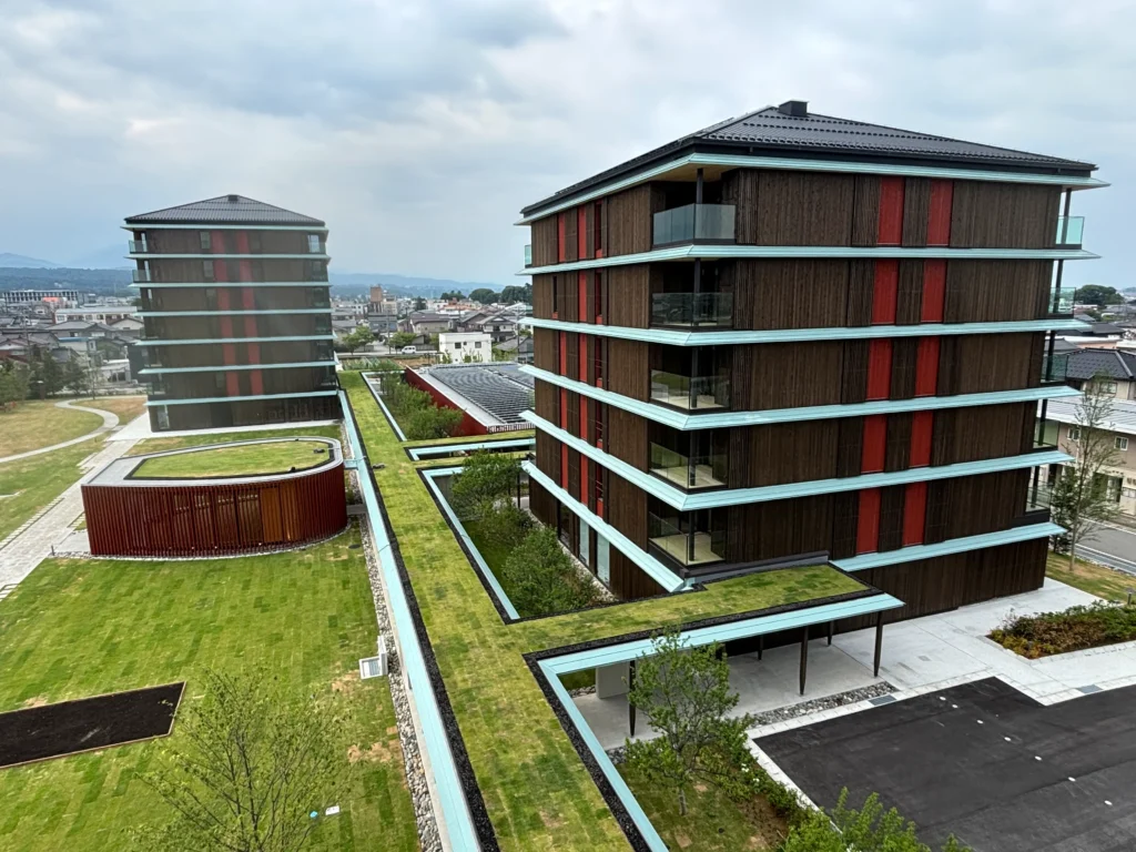 【共同住宅】富山県「YKK AP パッシブタウン第5街区」