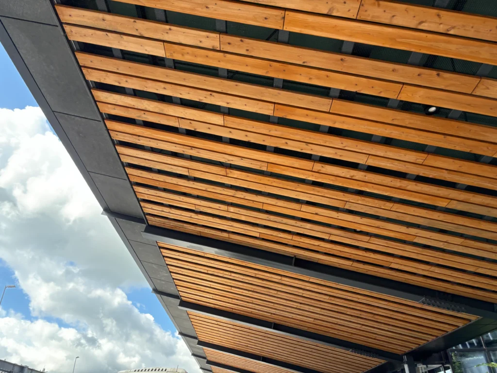 阿蘇くまもと空港　木造非住宅　非住宅木造　木造化　木質化　県産材　熊本　三井ホーム