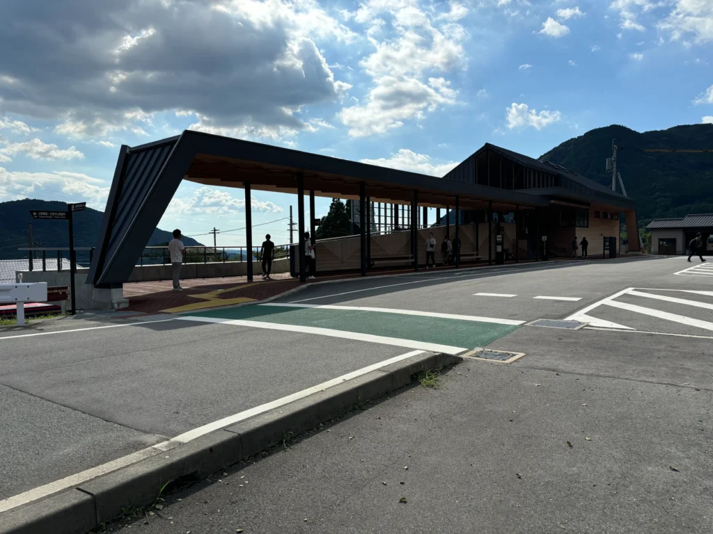 立野駅の木質化ポイント