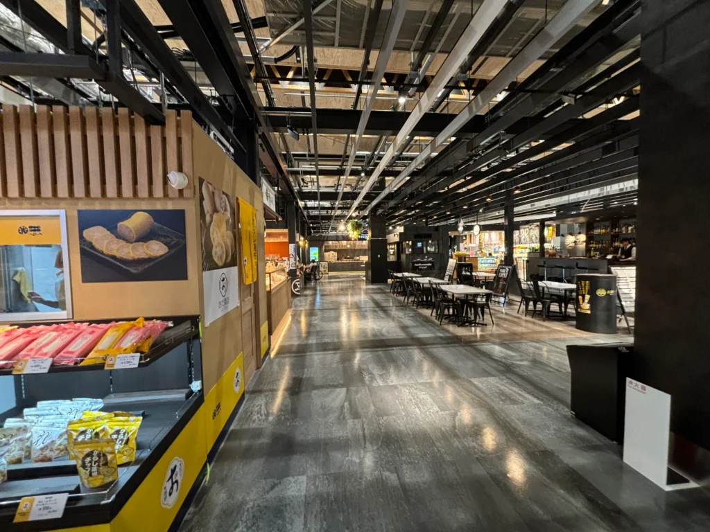 阿蘇くまもと空港　木造非住宅　非住宅木造　木造化　木質化　県産材　熊本　三井ホーム