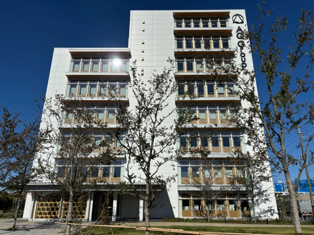 【事務所】埼玉県「AQ Group本社ビル」（木造8階建）