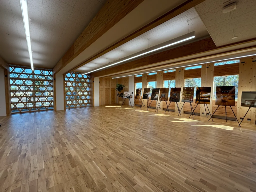 AQ Group本社ビル　ギャラリー　木造8階建　耐火建築物　木造ビル　事務所　埼玉県