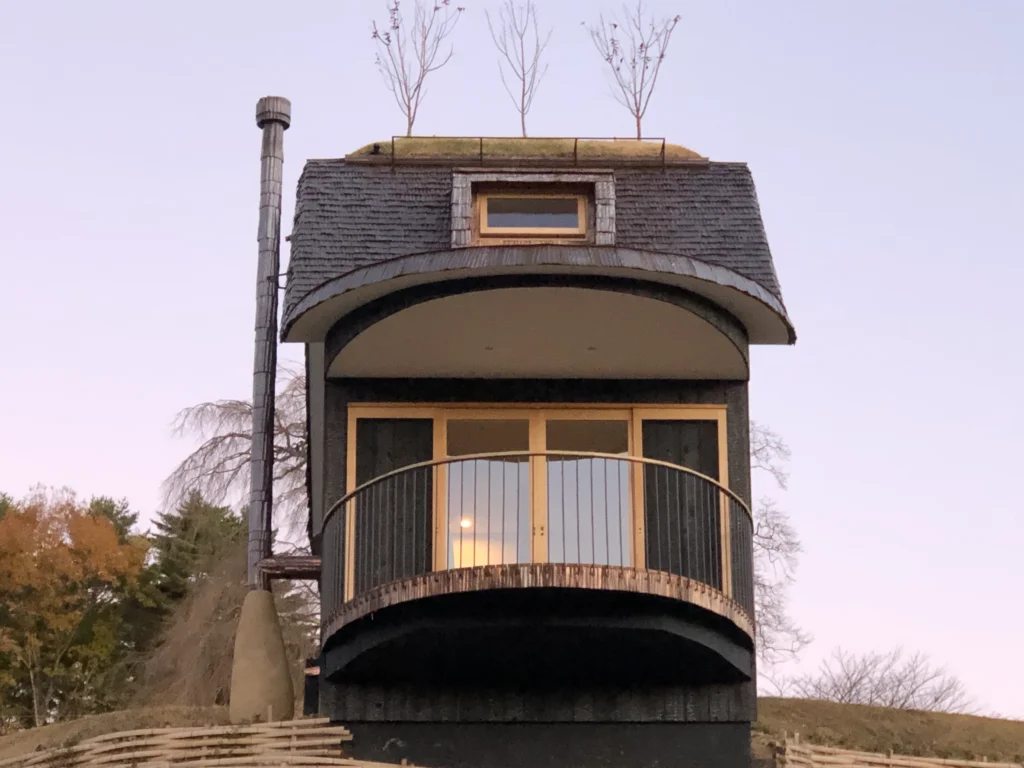 小泊Fujiの設計:視線を制御する開口部