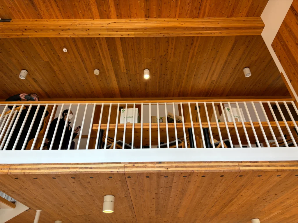 高知県立林業大学校　学校　木造　木造非住宅　CLT  県産材