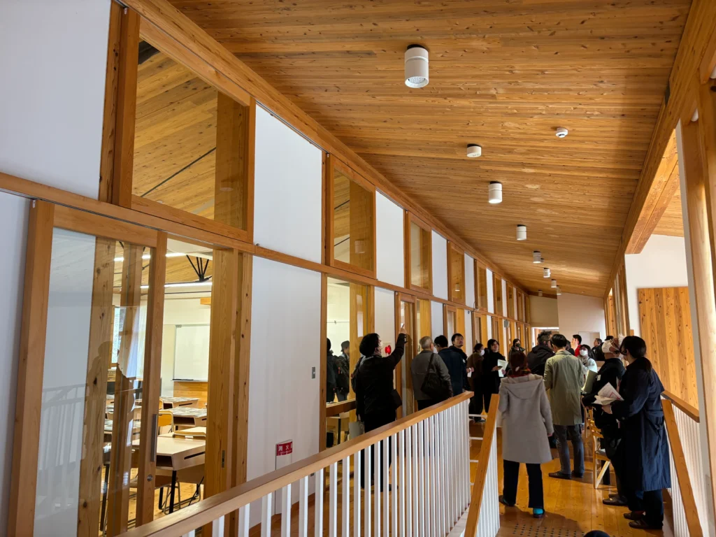 高知県立林業大学校 大空間