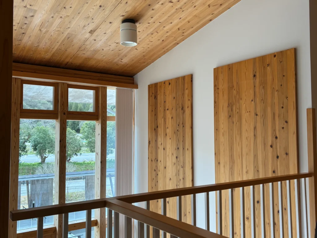 高知県立林業大学校　学校　木造　木造非住宅　CLT  県産材