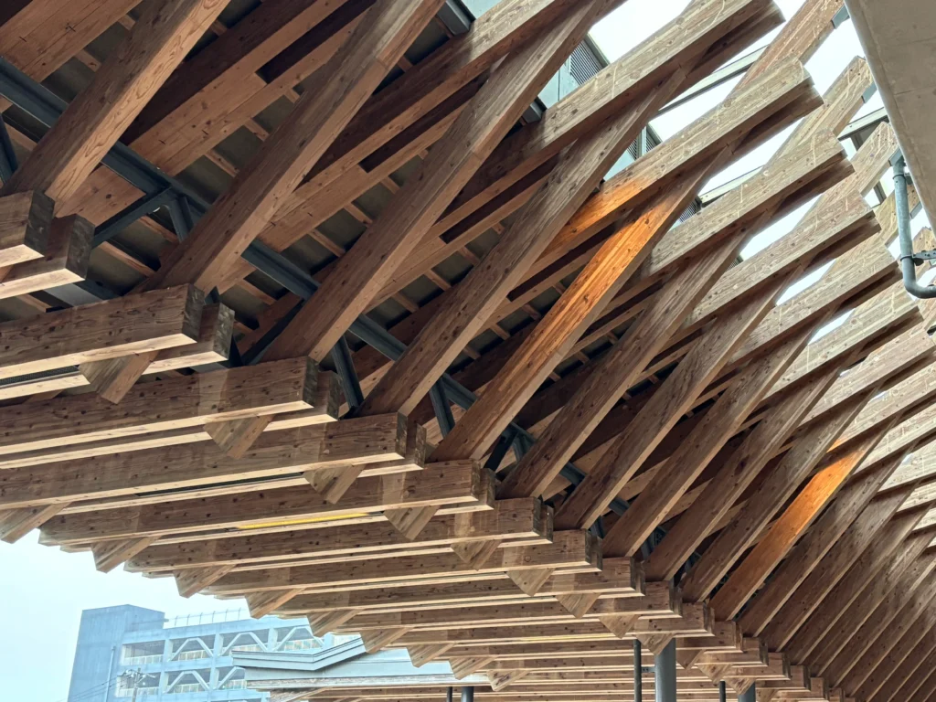 日向市駅×内藤廣氏の意匠