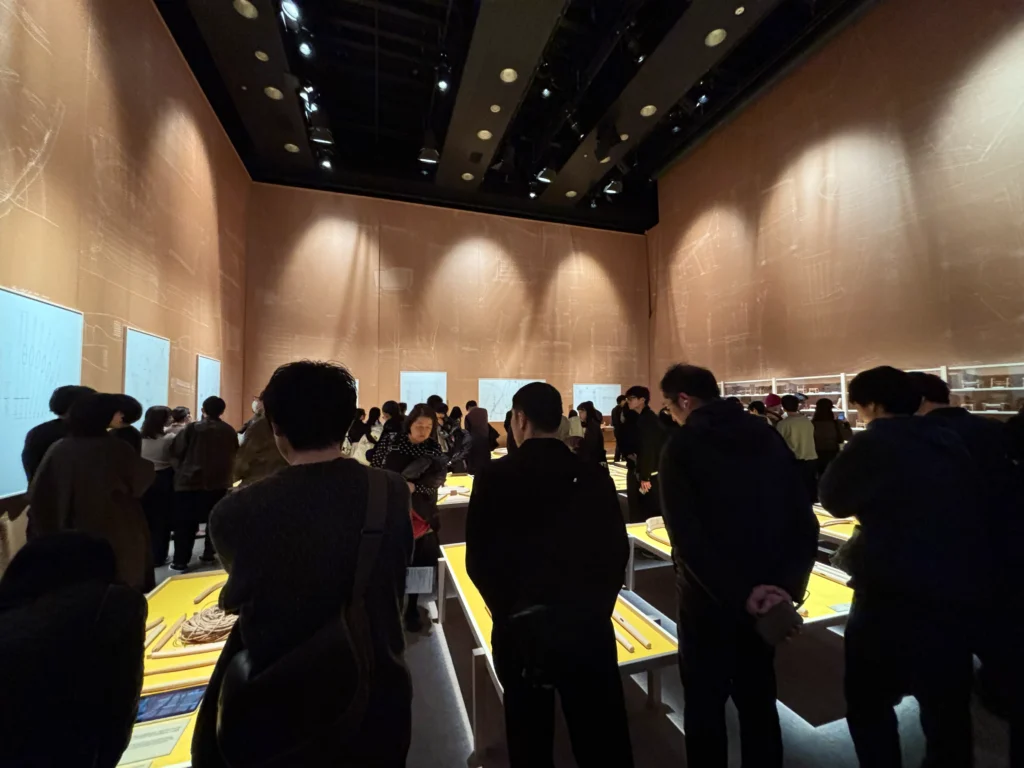 北欧家具ファンやデザイン好きの方々で熱気に包まれていました