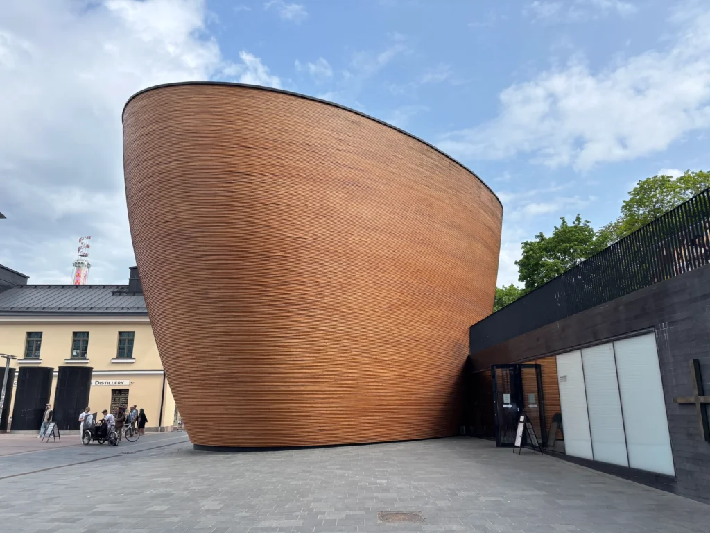 【礼拝堂】フィンランド「カンピ聖堂」