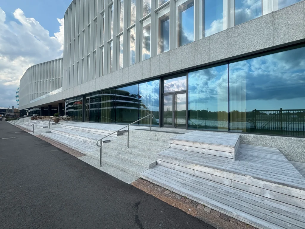 Solo Sokos Pier 4　外観