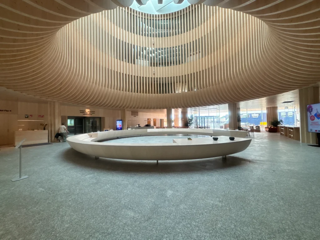 Solo Sokos Pier 4　ホール